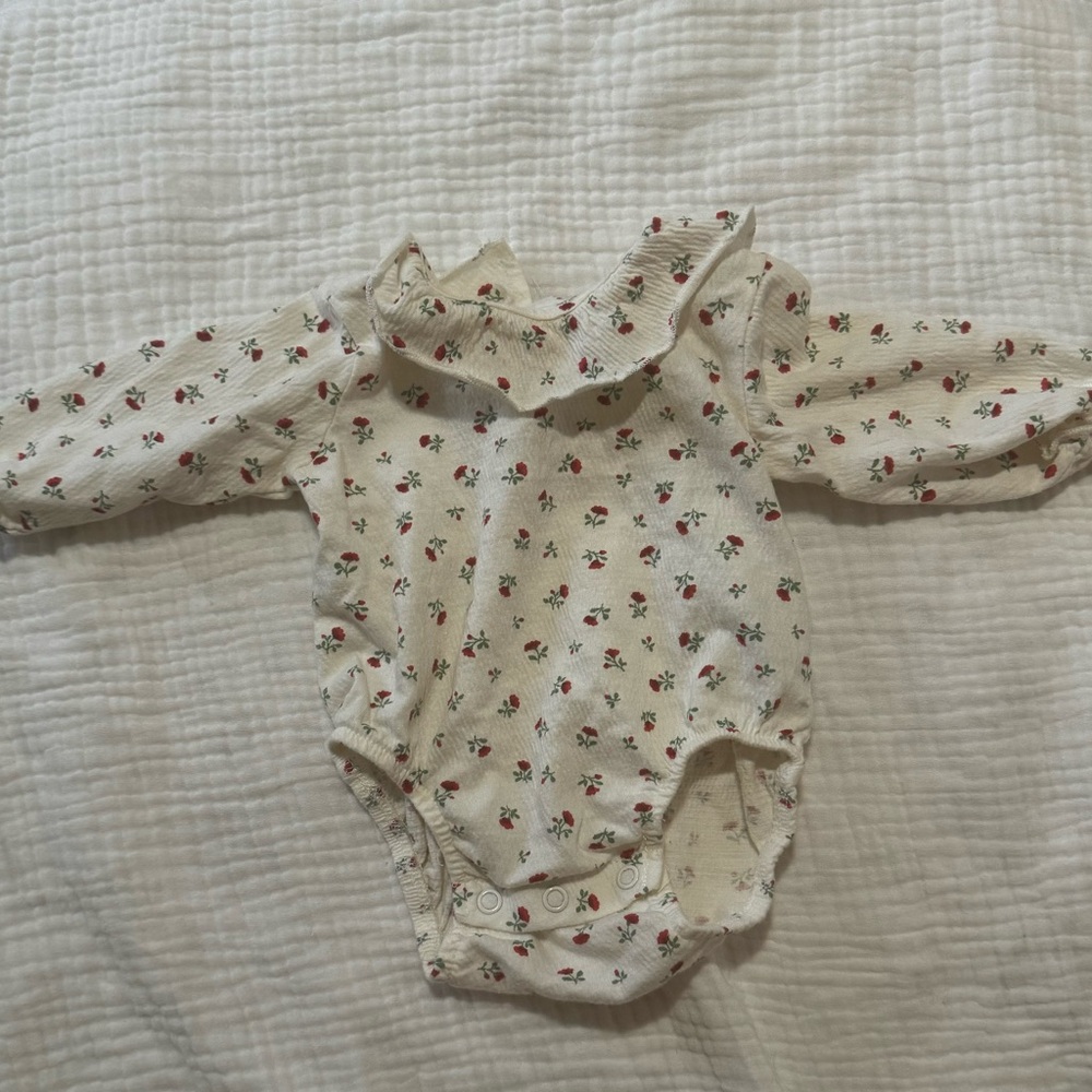 H&M Cream and Red Floral Baby Bodysuit